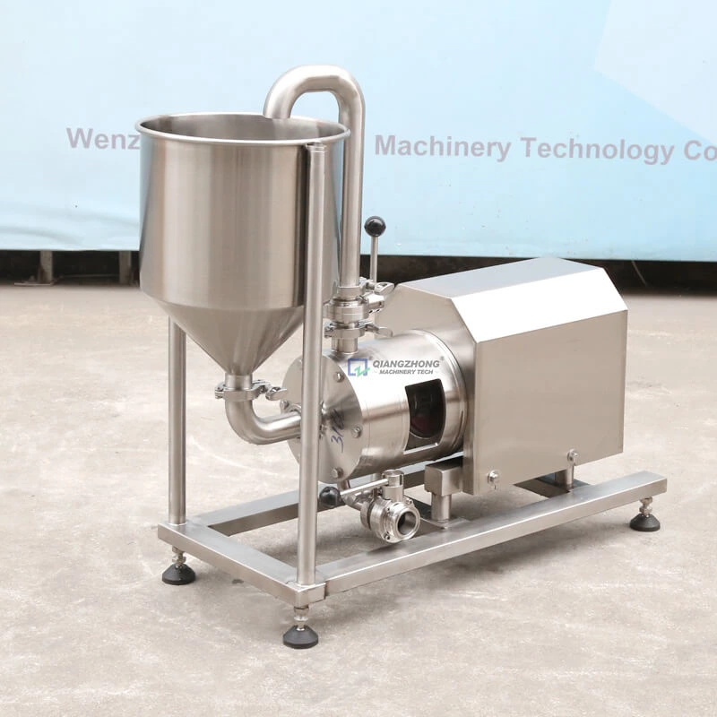 Mobile pump with hopper