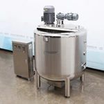 Wall scraping mixing emulsion tank